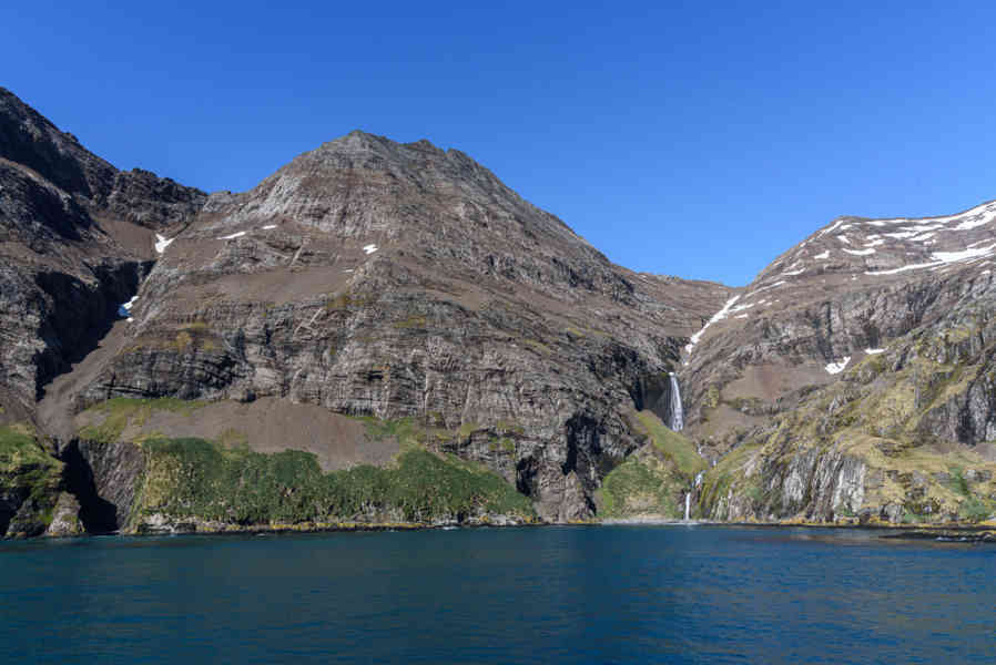 Islas Georgias del Sur 057 - Hércules Bay.jpg